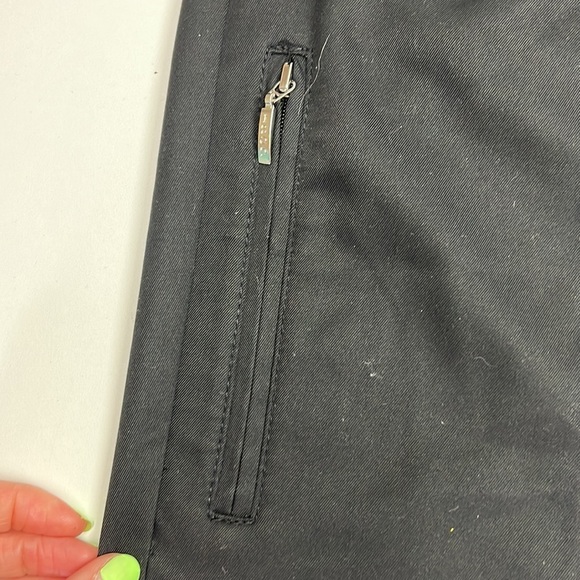 Izod black golf bermuda shorts with stretch - Picture 3 of 9